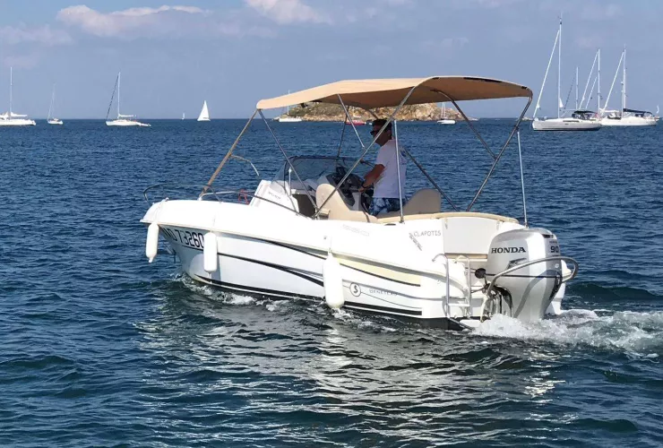 BENETEAU 
