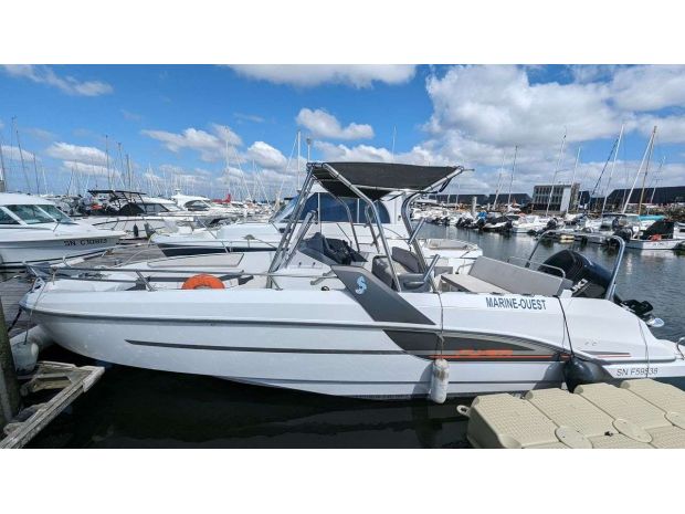 BENETEAU FLYER 7.7 SPACEDECK