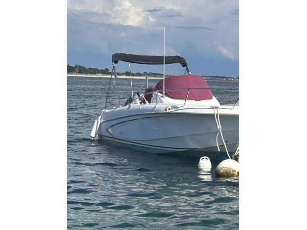 BENETEAU FLYER 750 OPEN