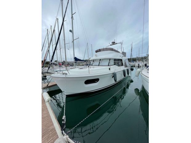 BENETEAU SWIFT TRAWLER 35