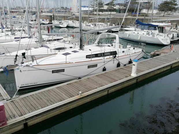 BENETEAU OCEANIS 38.1