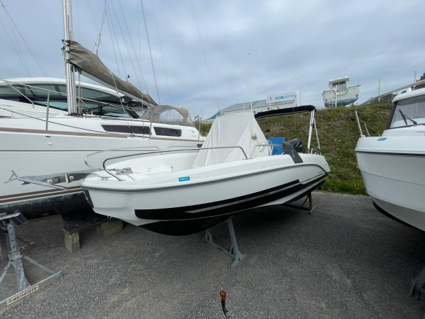 BENETEAU FLYER 6.6 SPACEDECK