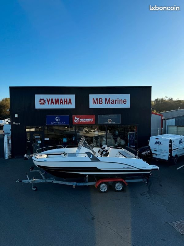 BENETEAU FLYER 6.6 SPACEDECK