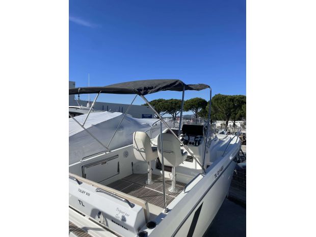 BENETEAU FLYER 8 SUNDECK